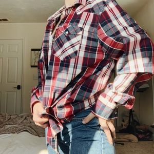 Men’s XXL Levi’s flannel button up♥️🤍💙